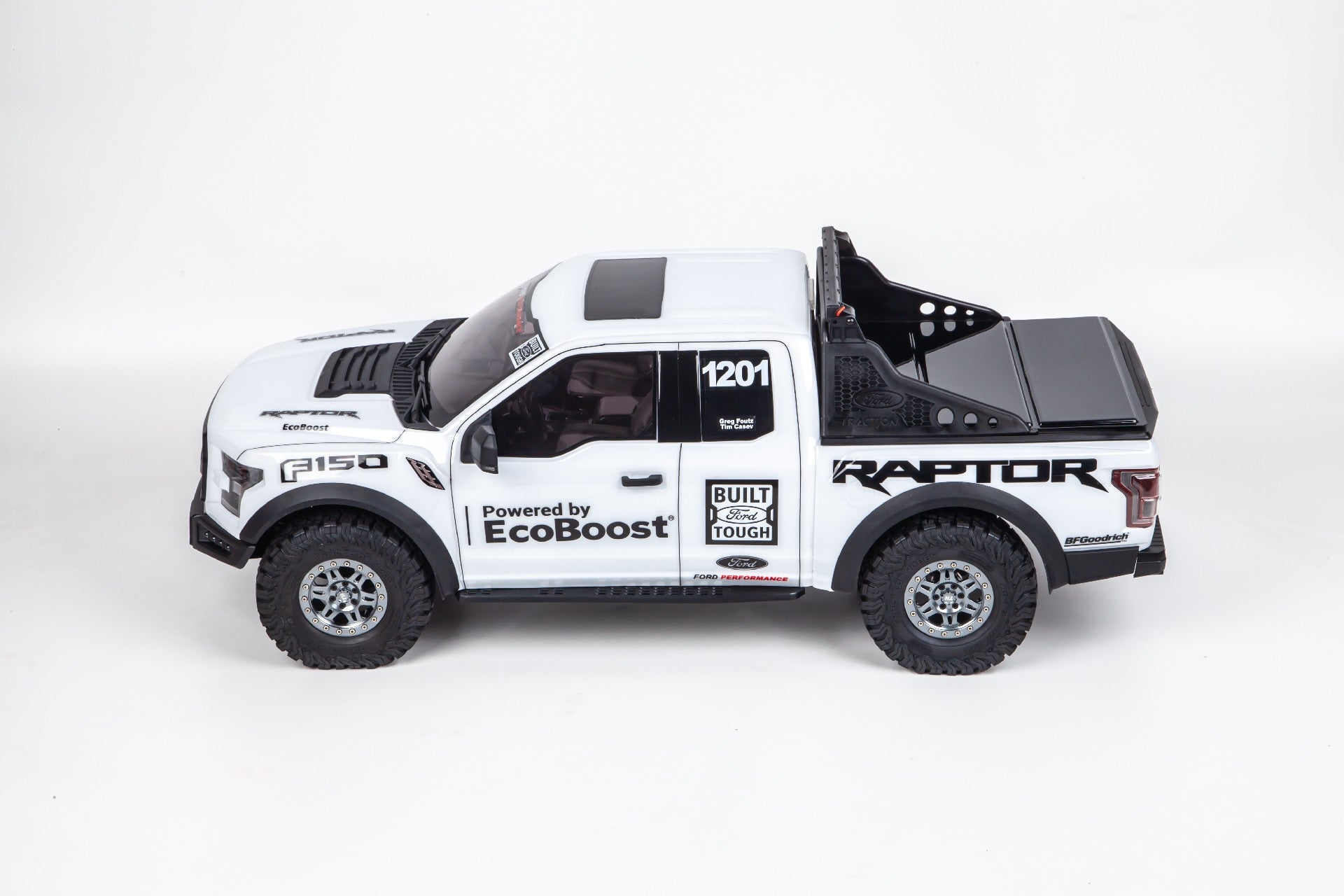 Tractionhobby Ford Raptor F150 1:8 IFS