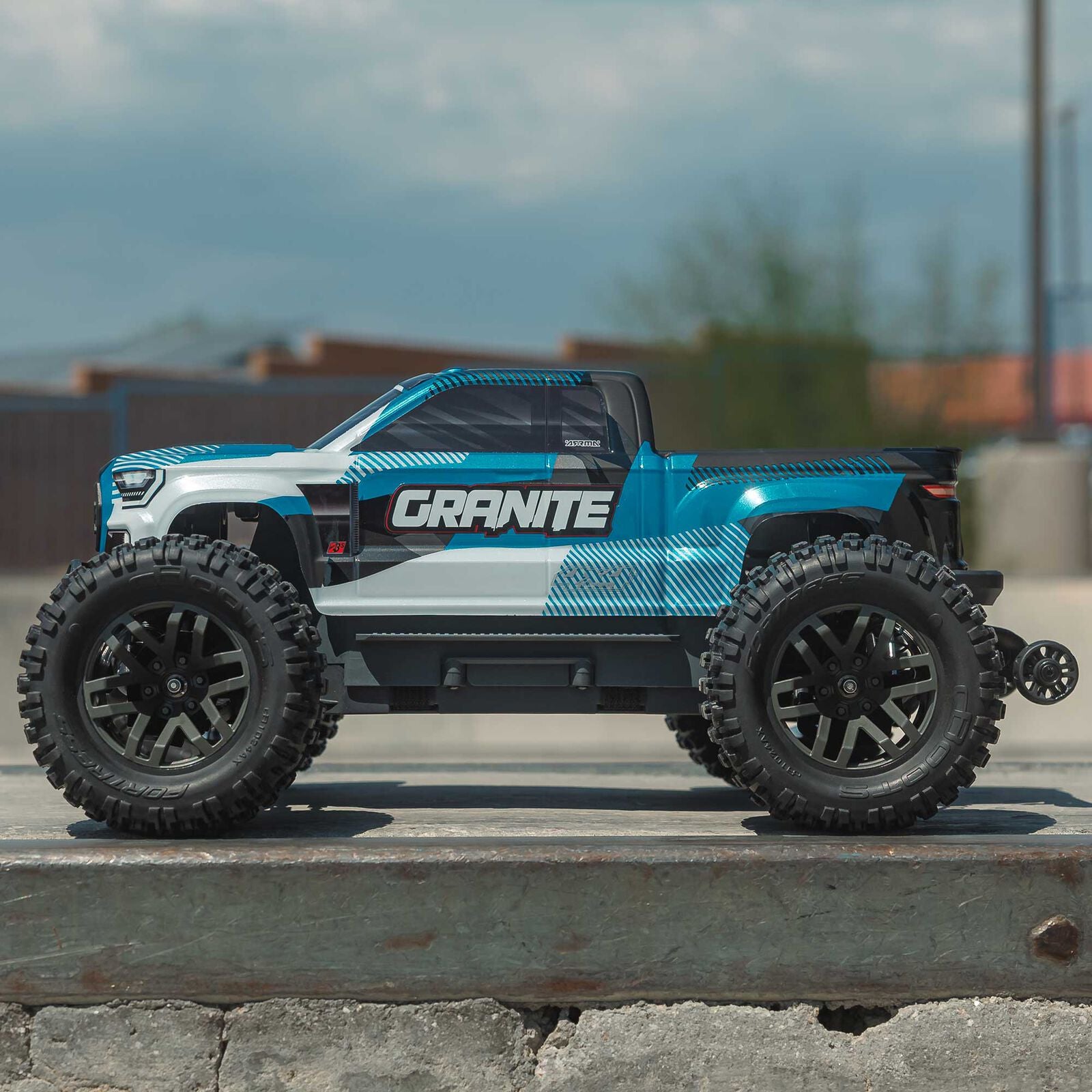 ARRMA 1/10 GRANITE 223S