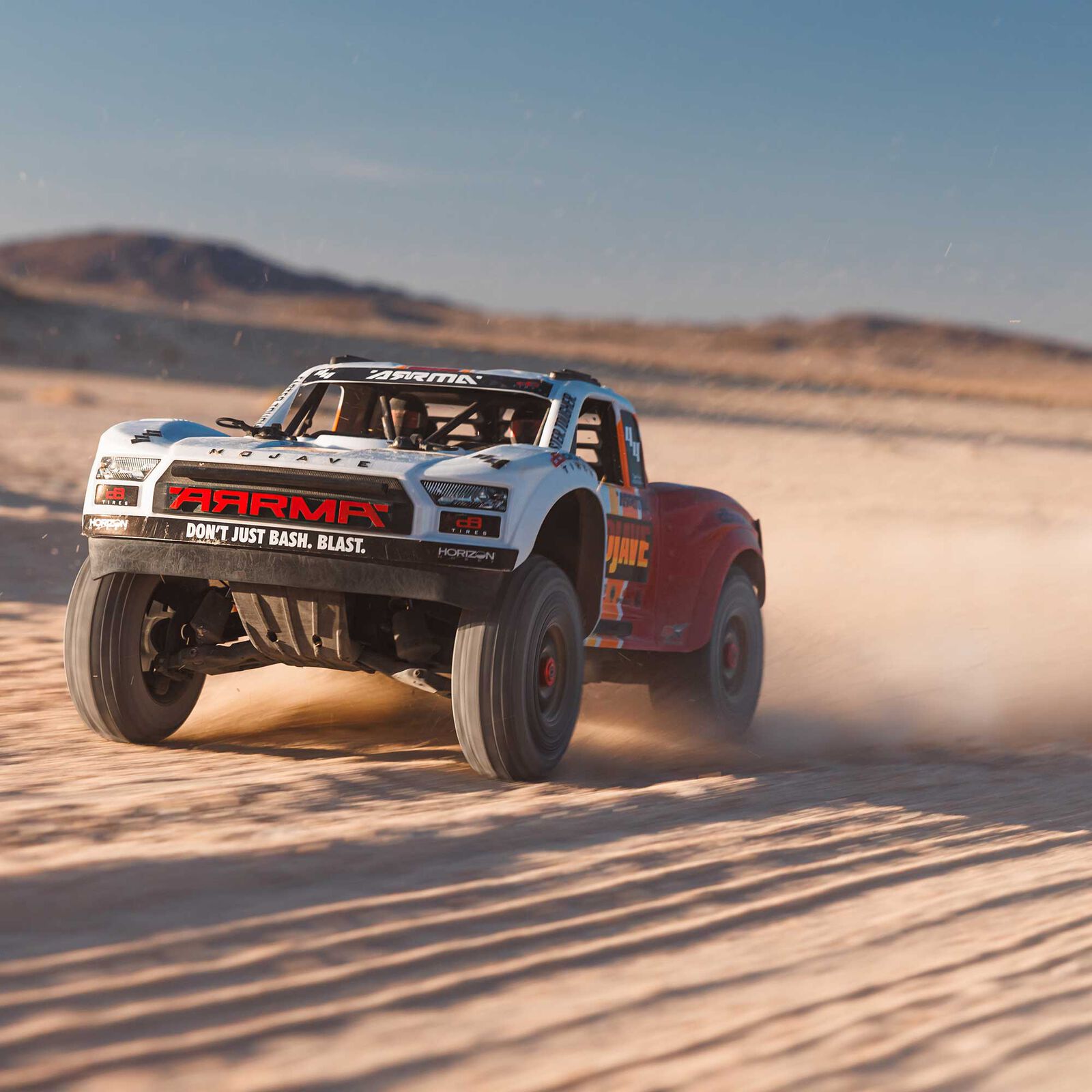 ARRMA 1/8 MOJAVE 4S