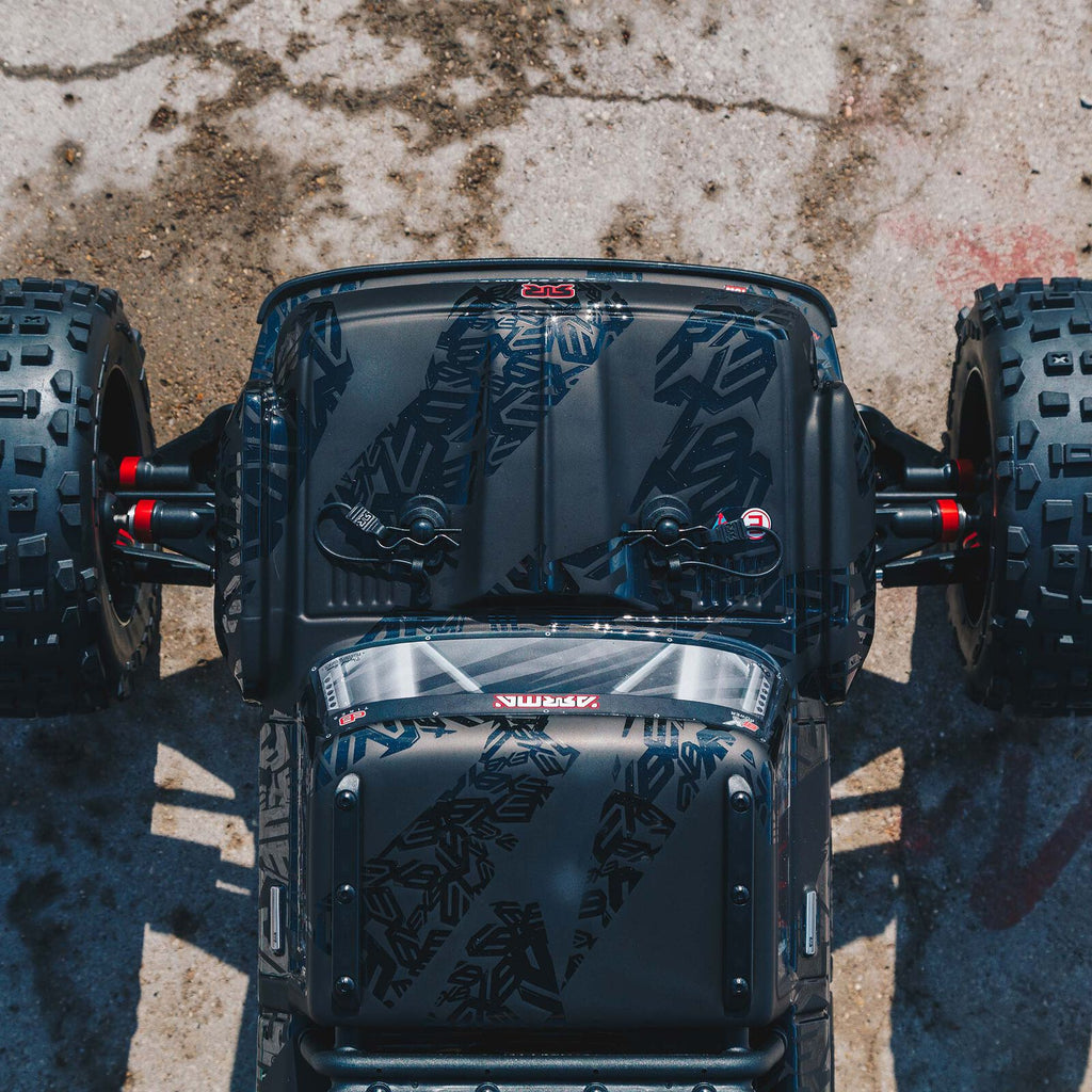 ARRMA 1/5 OUTCAST 8S