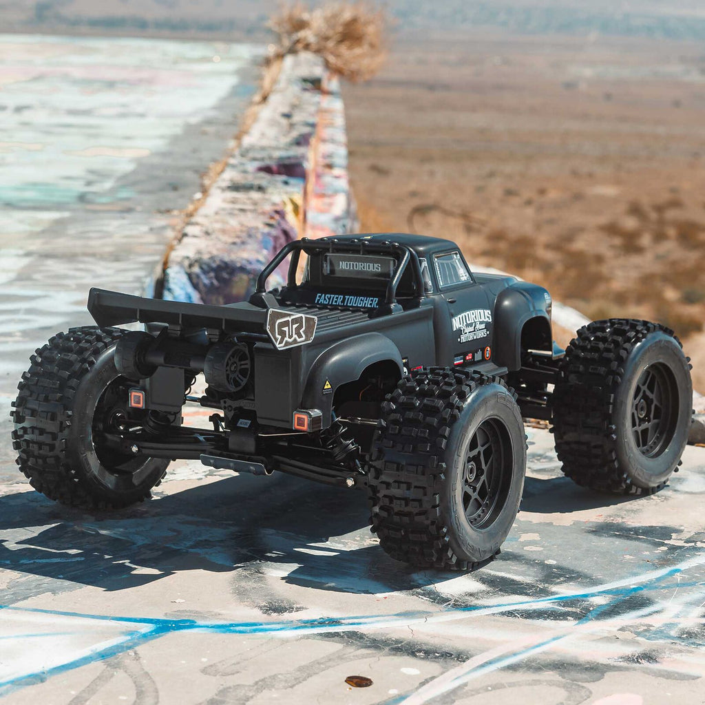 ARRMA 1/8 NOTORIOUS 6S