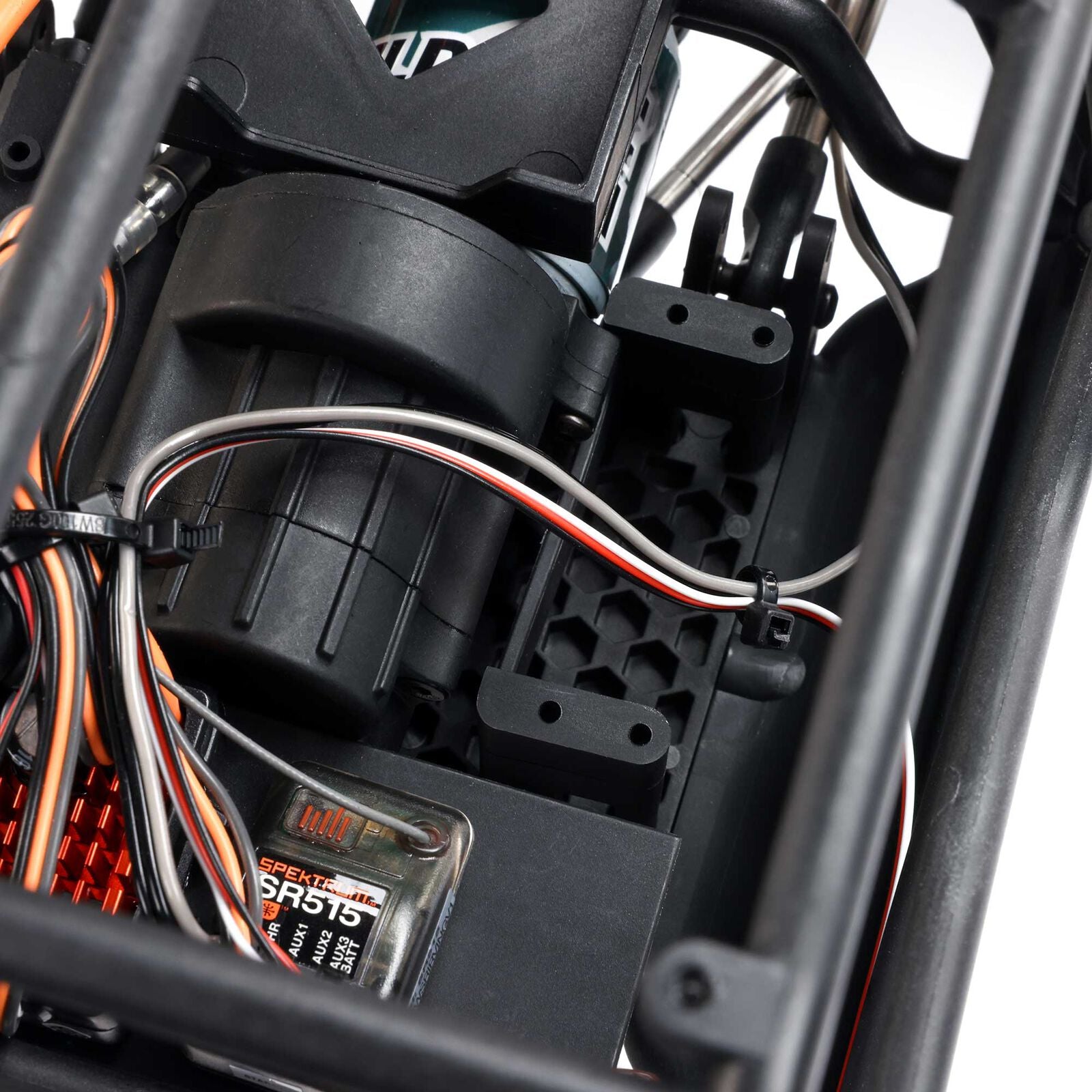 Axial 1/8 AXP8 Gilamon 2.2