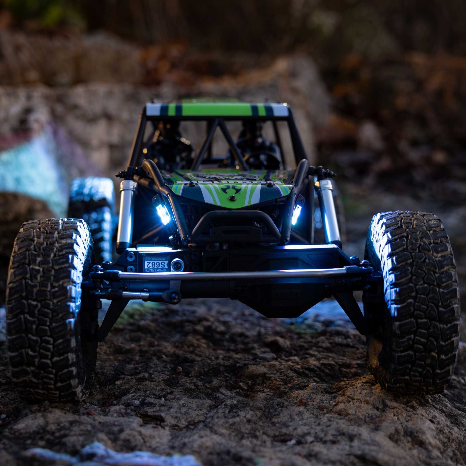 Axial 1/8 AXP8 Gilamon 2.2