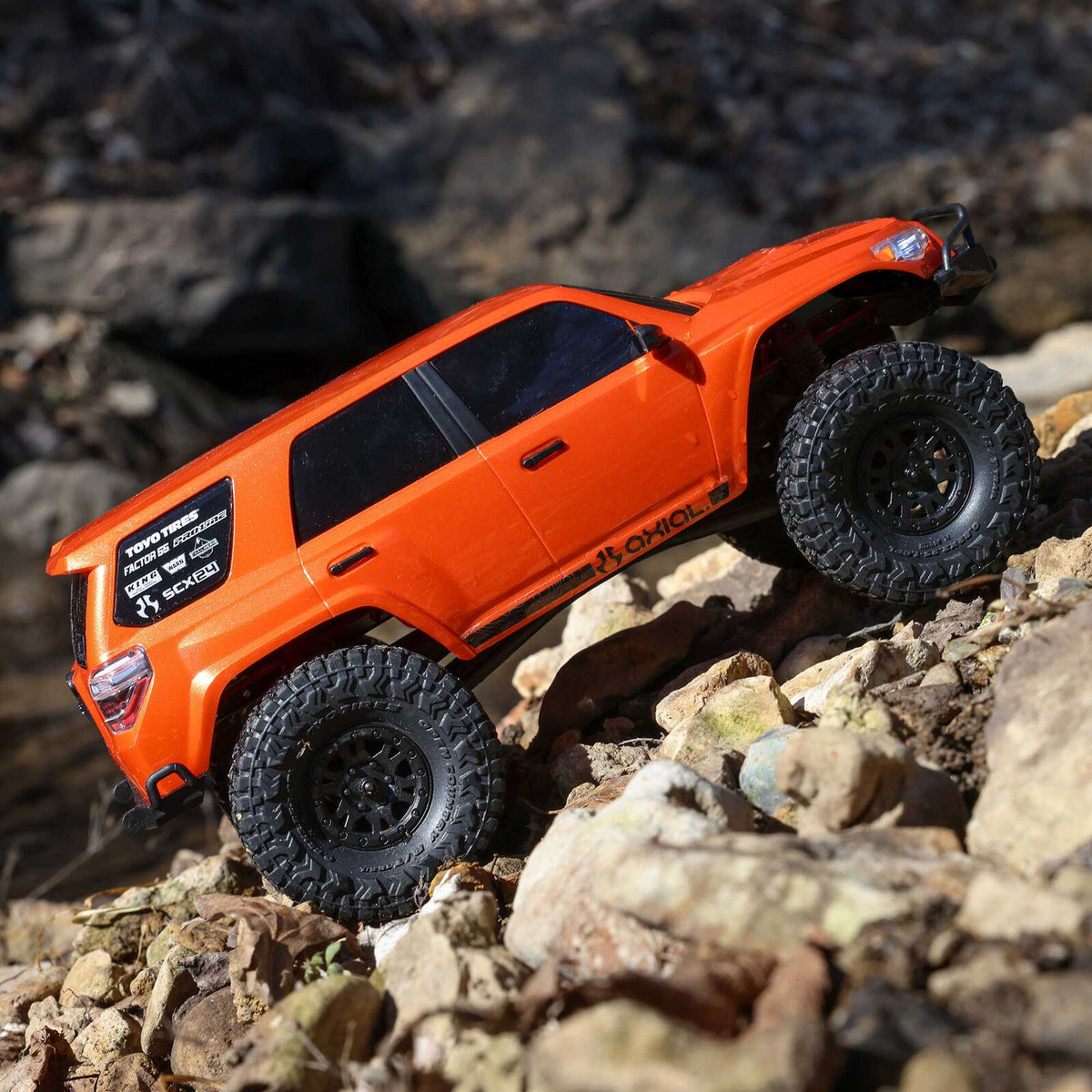 Axial 1/24 SCX24 Toyota 4Runner (Battery & Charger Included)