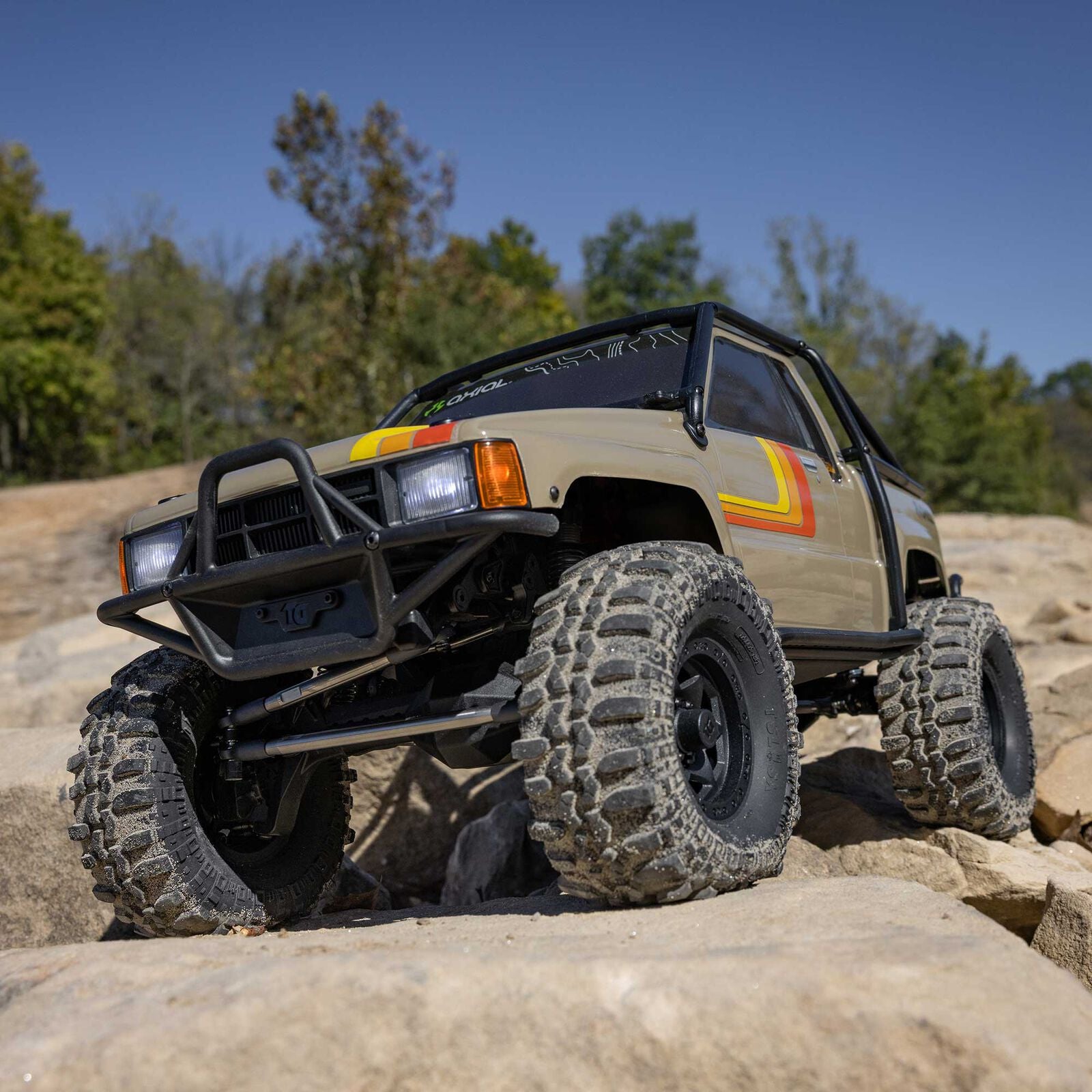 Axial 1/10 SCX10 III 1987 Toyota SR5