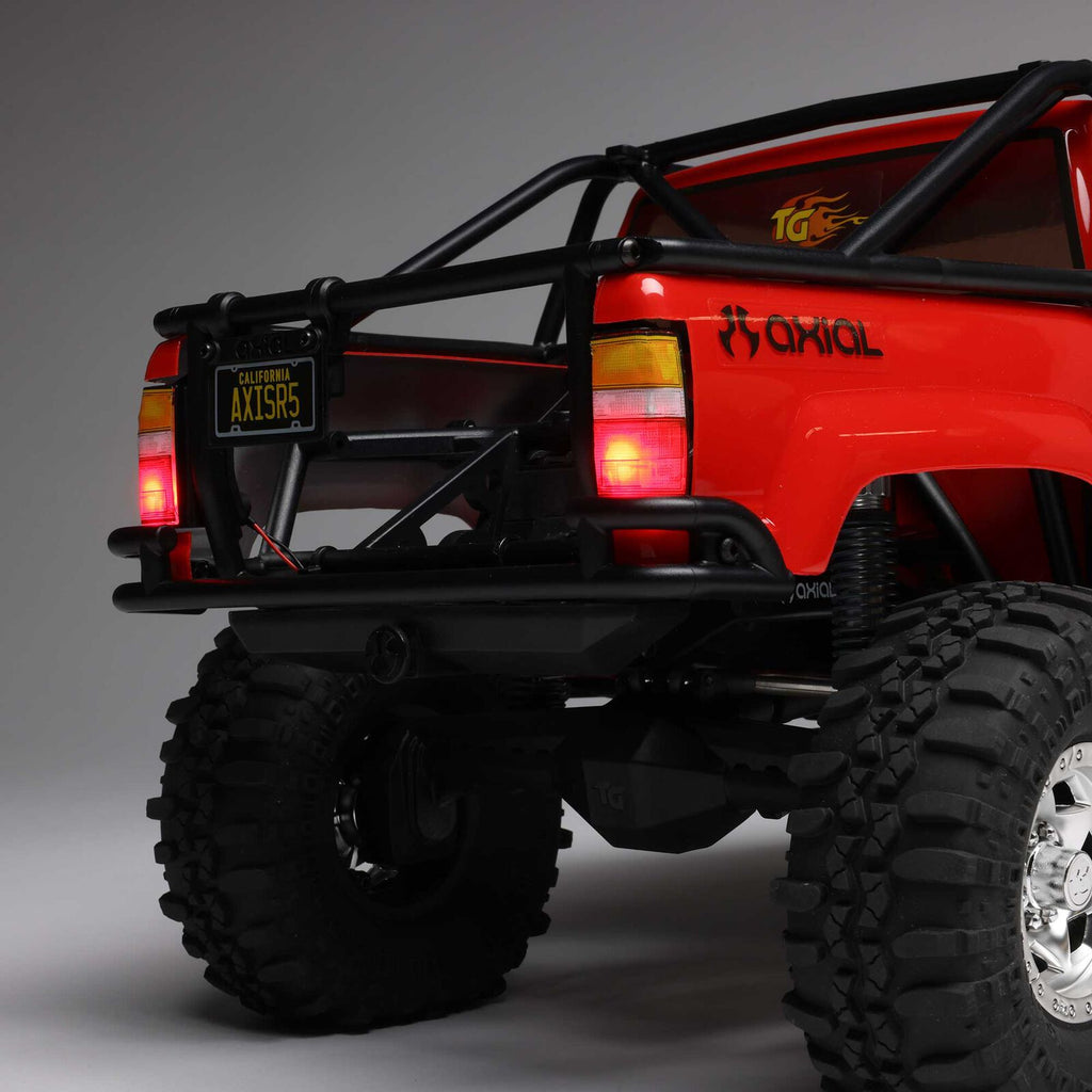 Axial 1/10 SCX10 III 1987 Toyota SR5