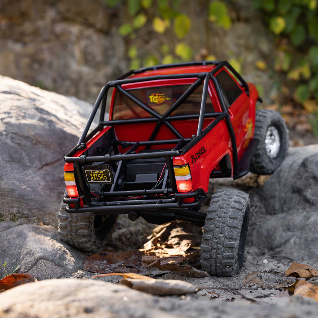 Axial 1/10 SCX10 III 1987 Toyota SR5