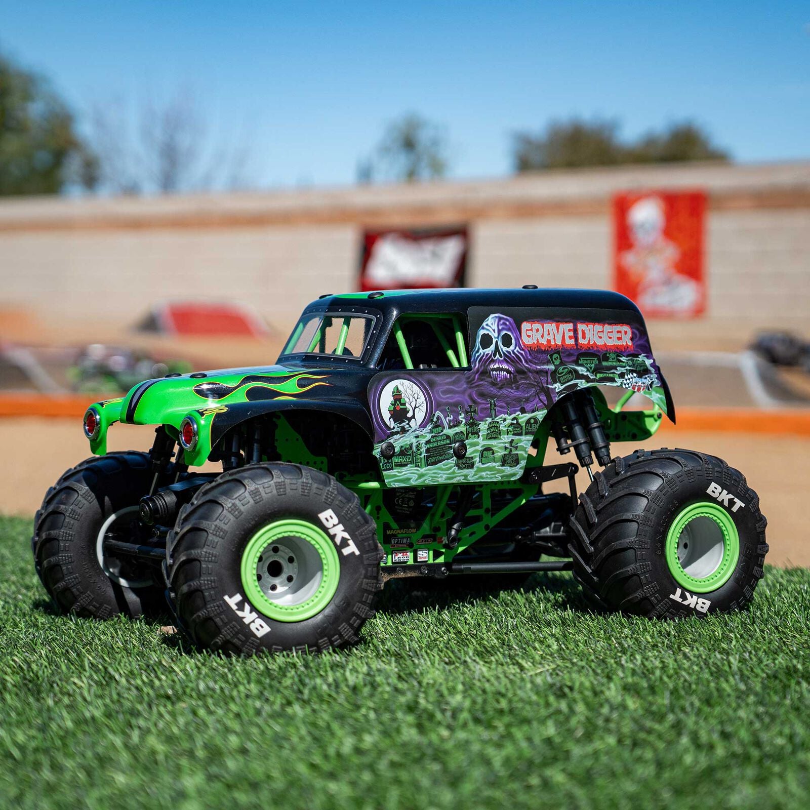 Losi 1/8 LMT - Grave Digger